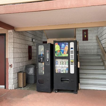 诺福克维吉尼亚海滩机场红屋顶酒店 弗吉尼亚海滩 外观 照片